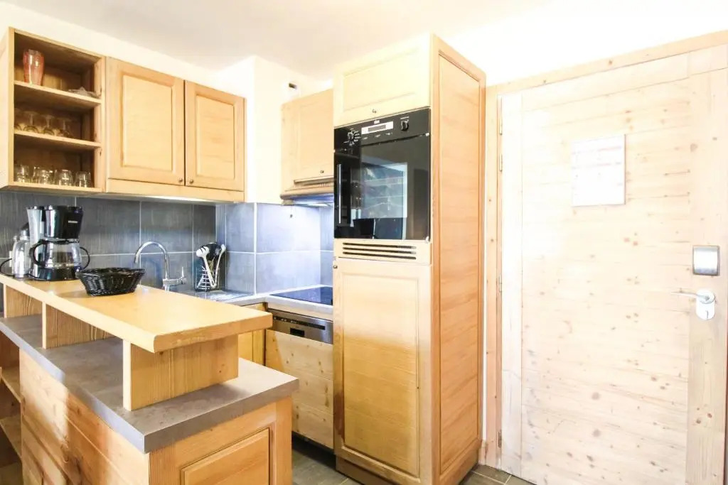 Les Terrasses d'Eos, 1-bed apartment with fireplace, Ski in, Ski out