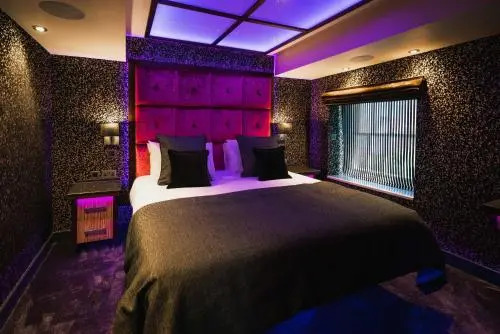 Church Suites by The Cranleigh Boutique