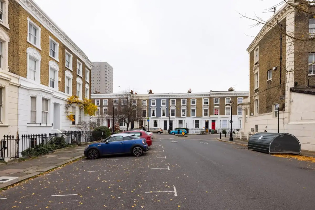 The Stephens Terrace Escape - Lovely 1BDR Apartment with Balcony