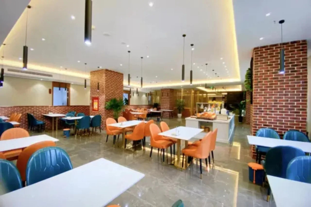 James Joyce Coffetel (Dujiangyan Municipal Government)
