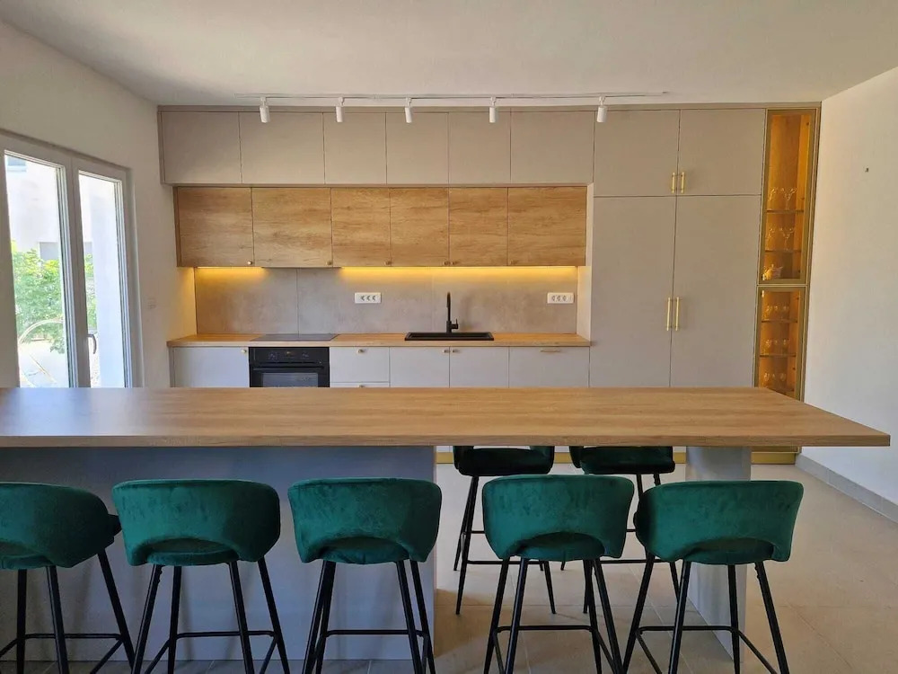 Holiday Home Nino with amazing swimming pool