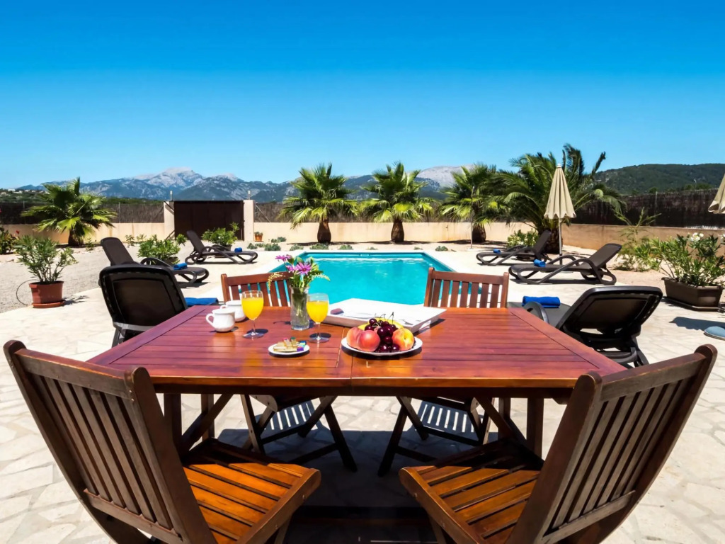 Country House in Campanet With Private Pool