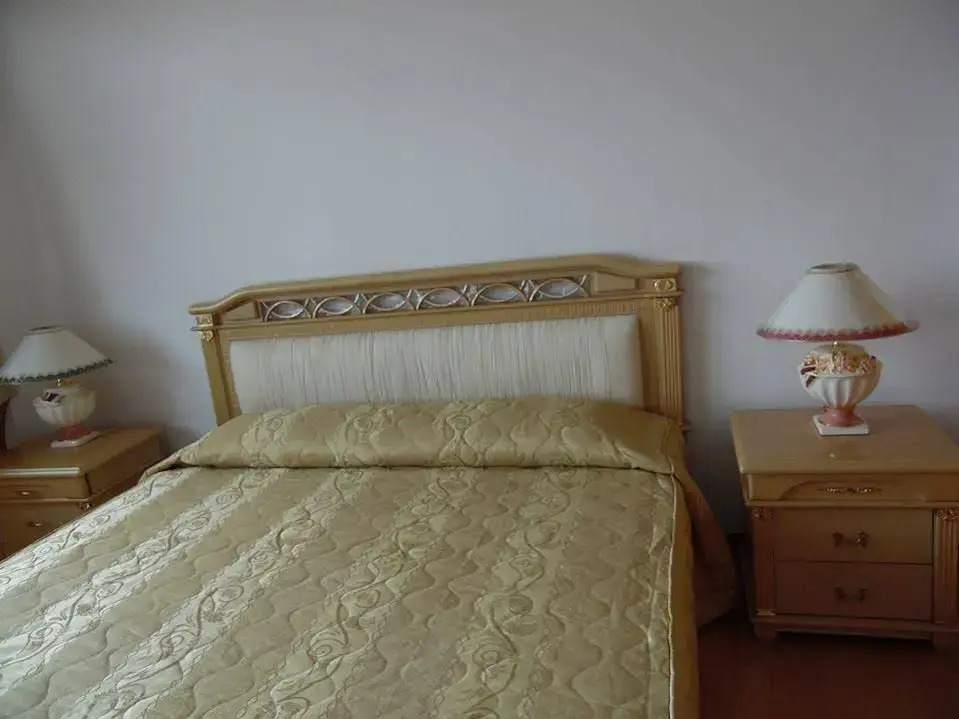 Domon Mekong Riverside Apartment & Hotel