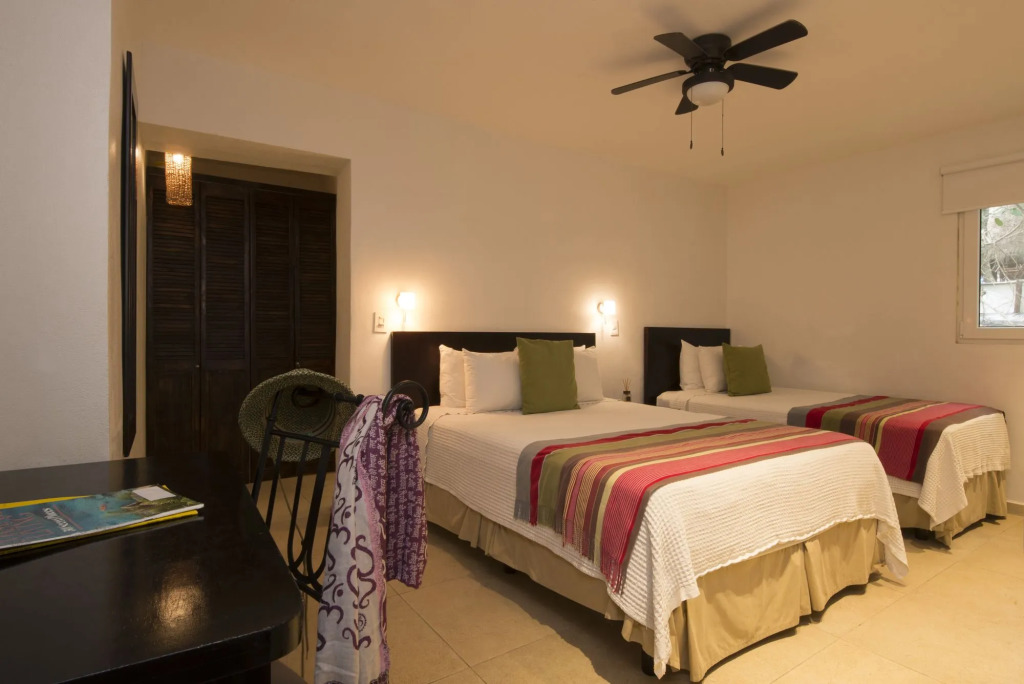Club Yebo Hotel