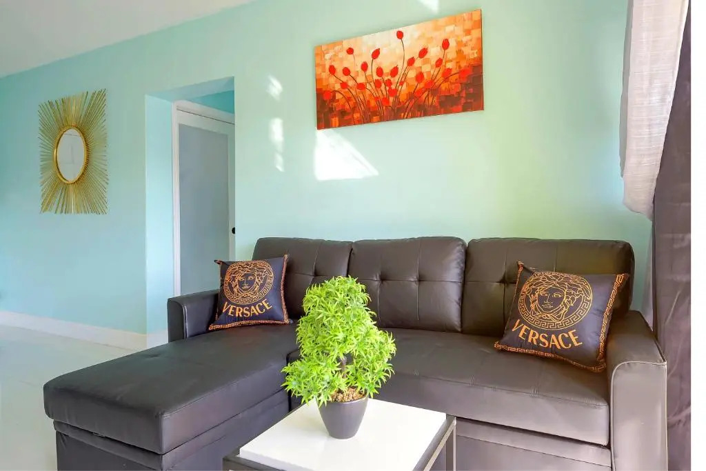 Lovely Apt Near Beach,Downtown,24hr Security,Pool
