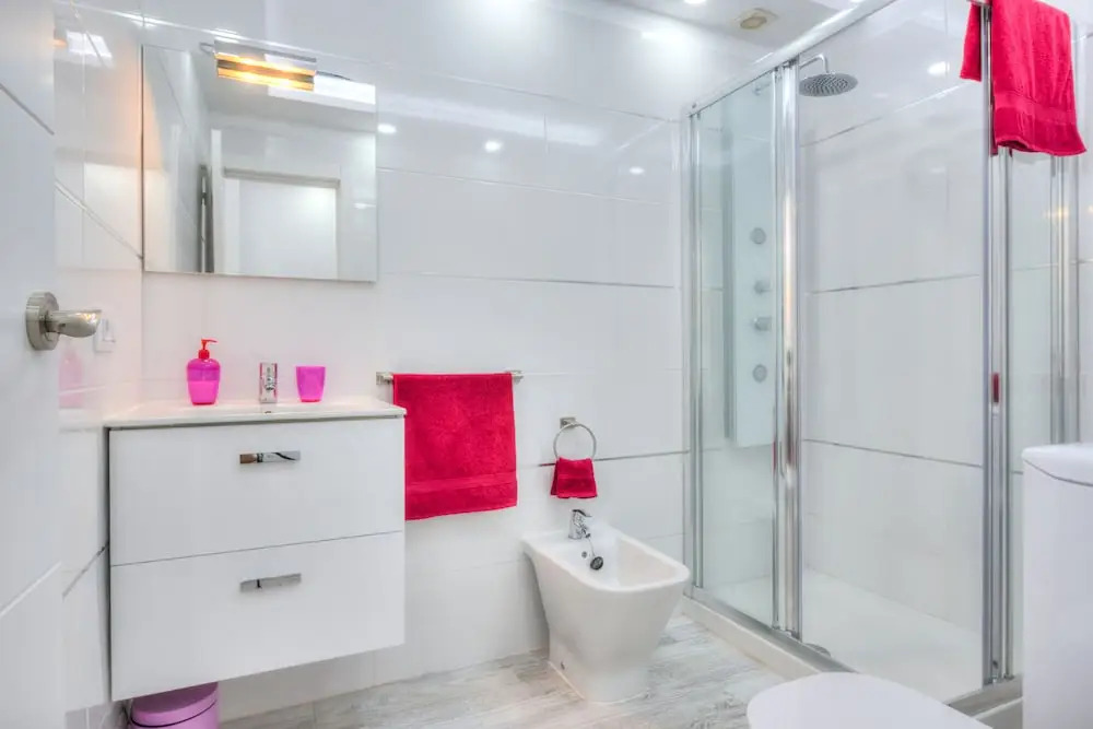 Tidy Little Apartment, Air Conditioning and Pool