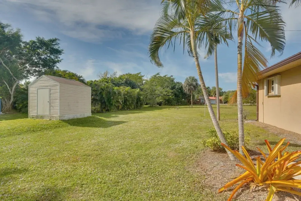 Bokeelia Retreat - Fishing Docks and Canals Nearby!
