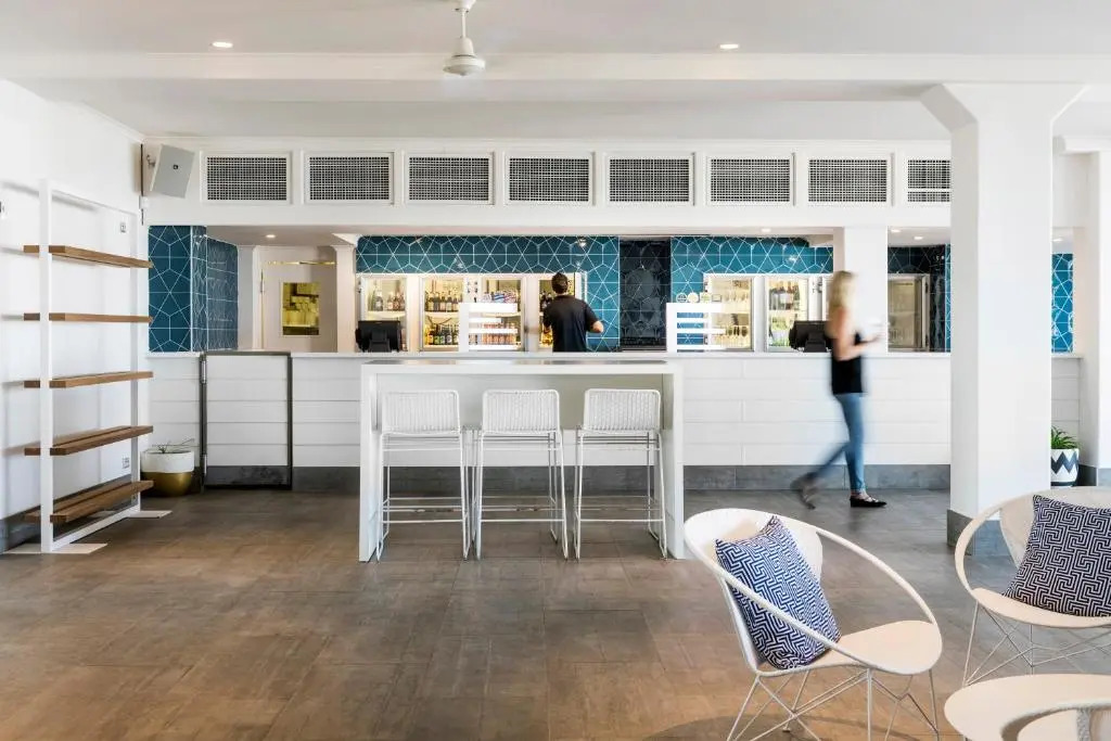 Mangrove Hotel