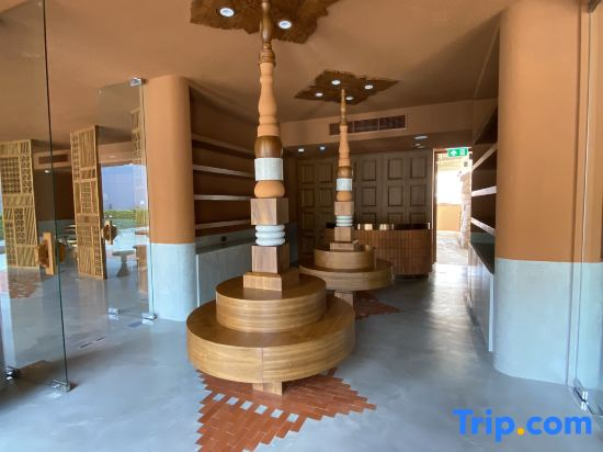 Mai Hotel