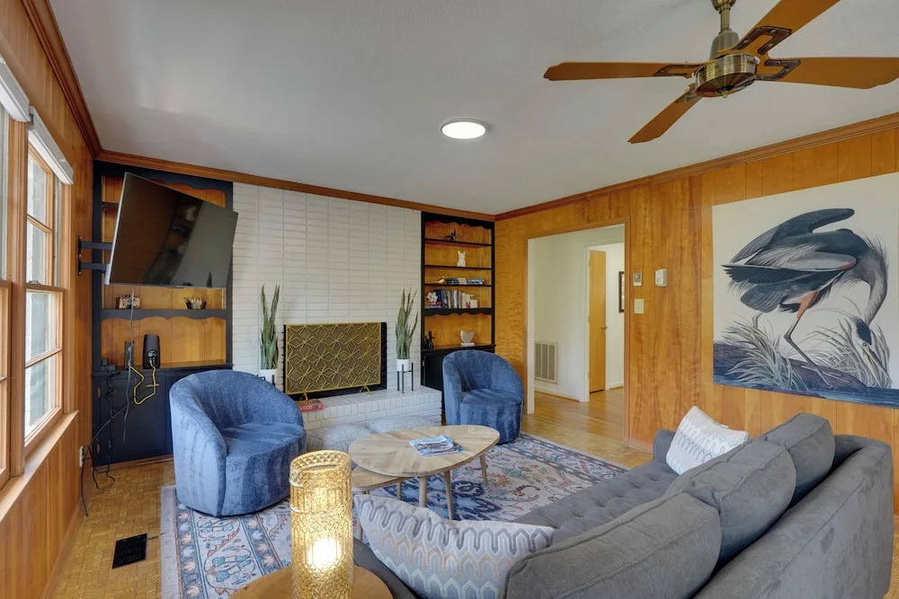 Quiet Downtown Cary Home w/ Screened Porch
