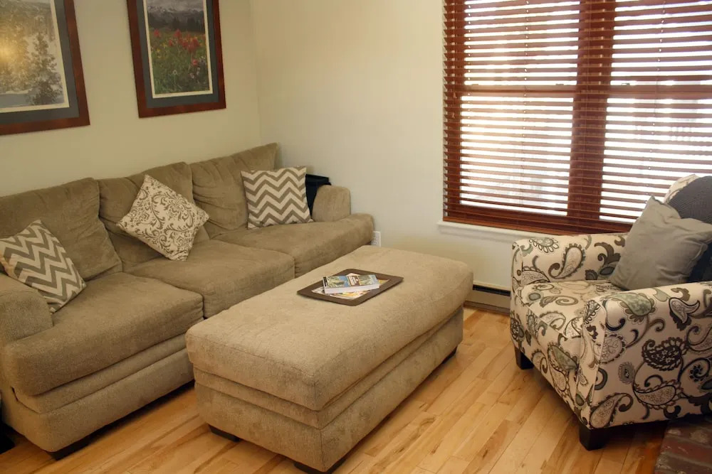 Victorian Gables G By Peak Property Management