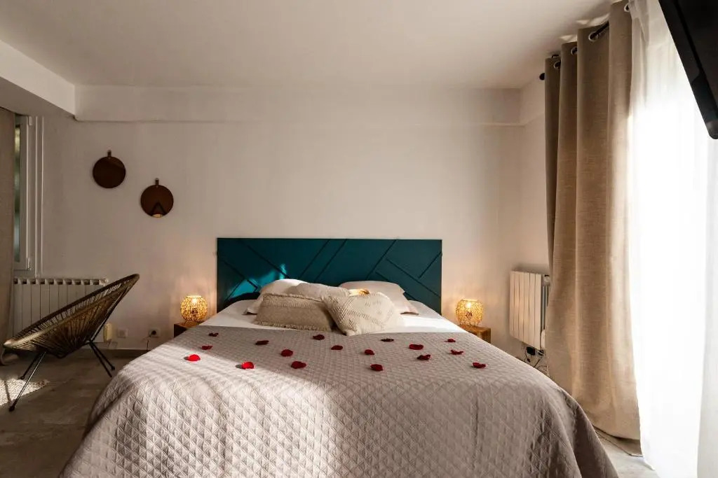 Suite and Spa 21