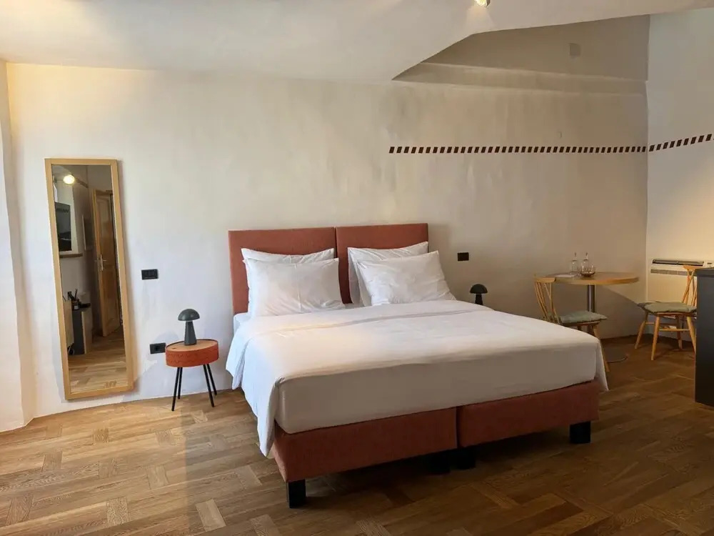 SMARTnoOK Rooms and Apartment