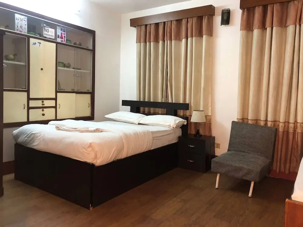 Shanti Apartment 2bhk Thamel 5 min Walk 2nd Floor