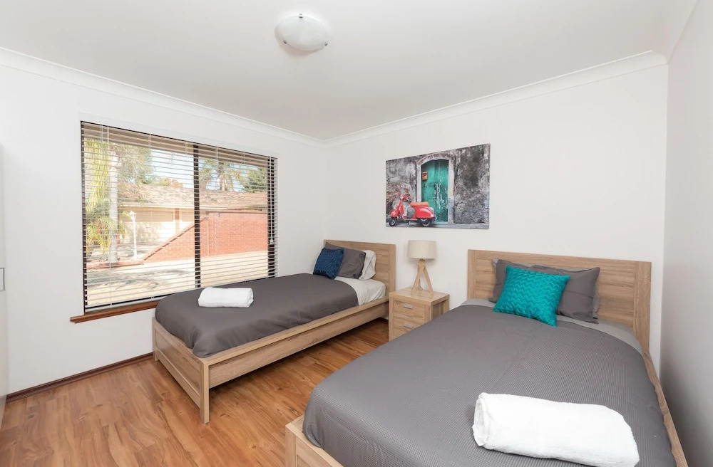 Rossmoyne Suite