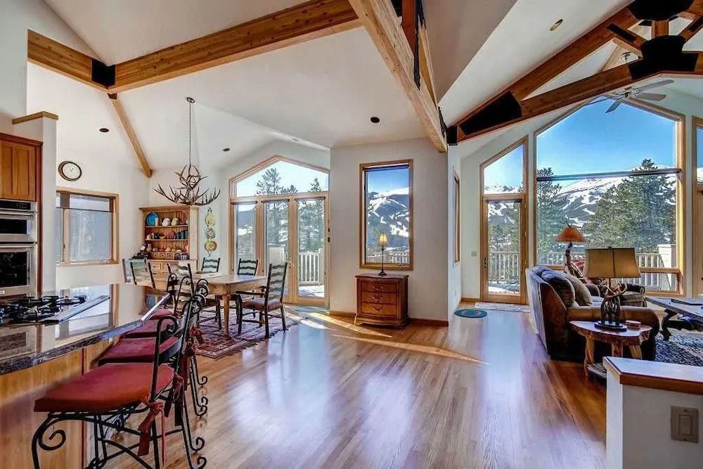 Gold Flake Lodge Main Street By Pinnacle Lodging