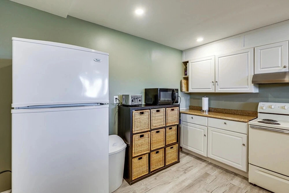Beachfront Bliss on Newfound Lake! Bristol Condo