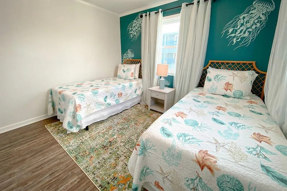 Jellyfish Hideaway by Sea Scape Properties
