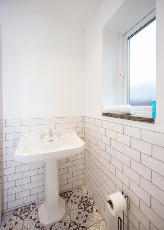 Stylish Town House - Located Close to Derby Centre