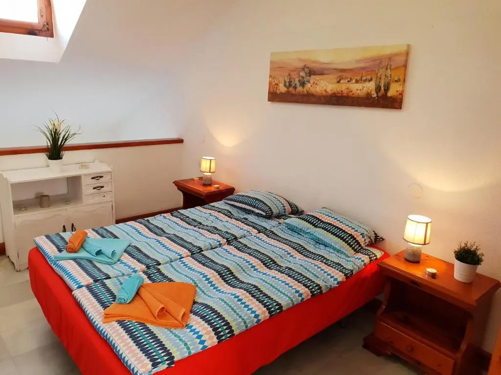 Duplex apartment No 4, close to sea and beach, heated pool, aircondition, wifi