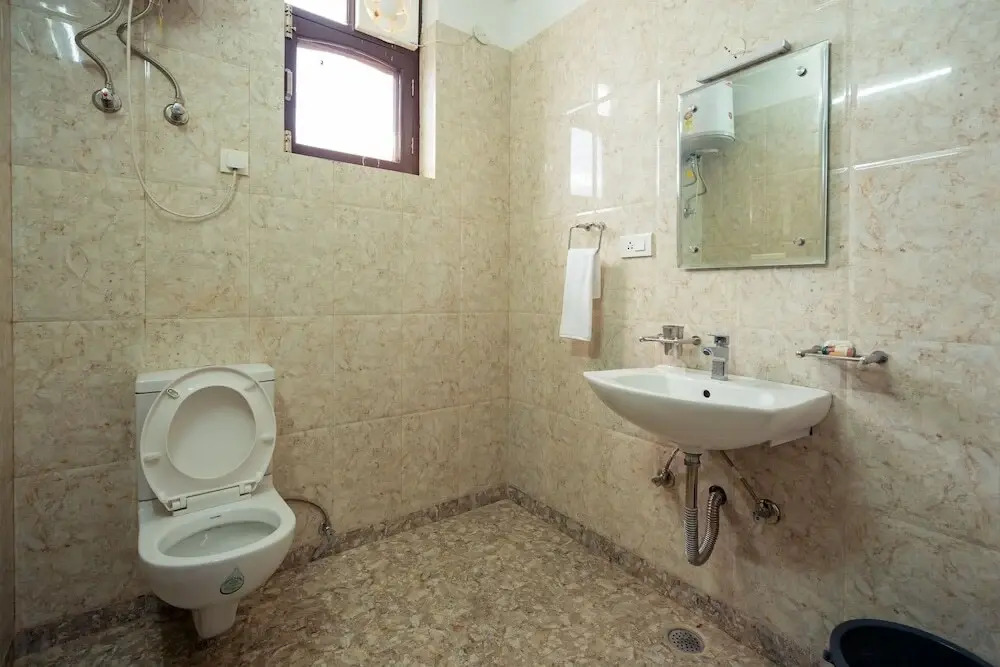 Aradhana Greens by OYO Rooms