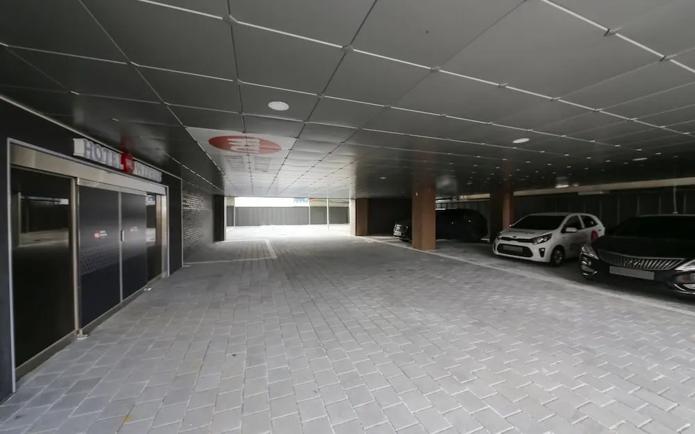 Gunsan Hotel Withus