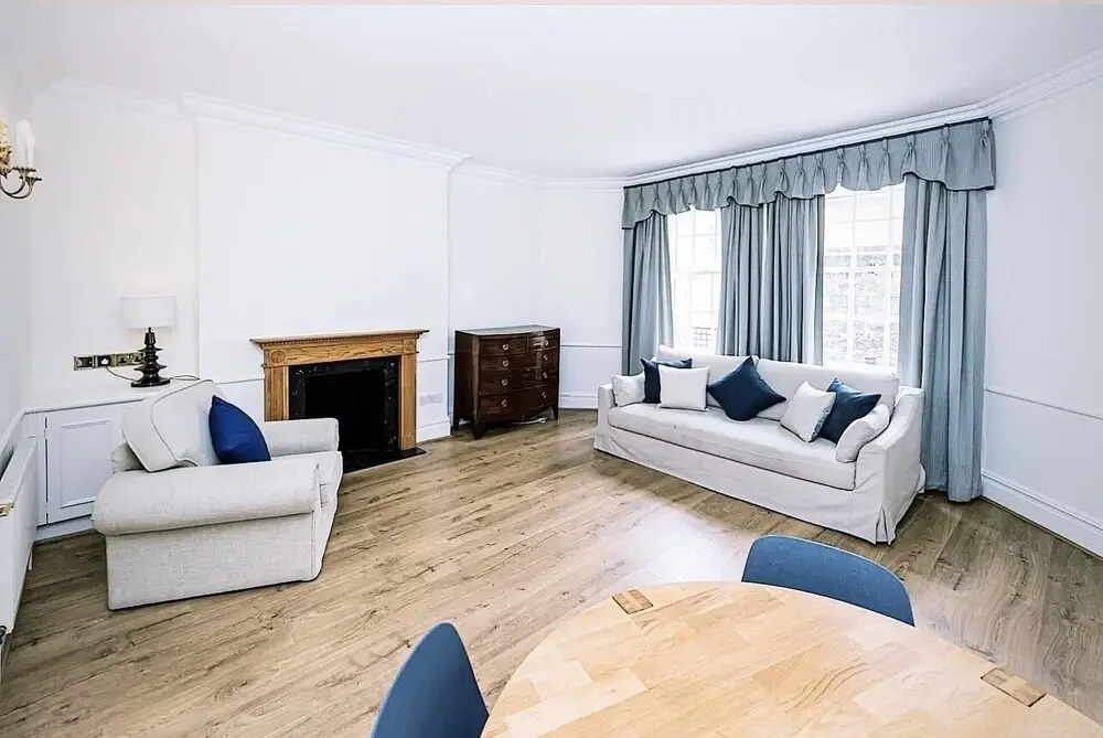 South-Kensington Apartment