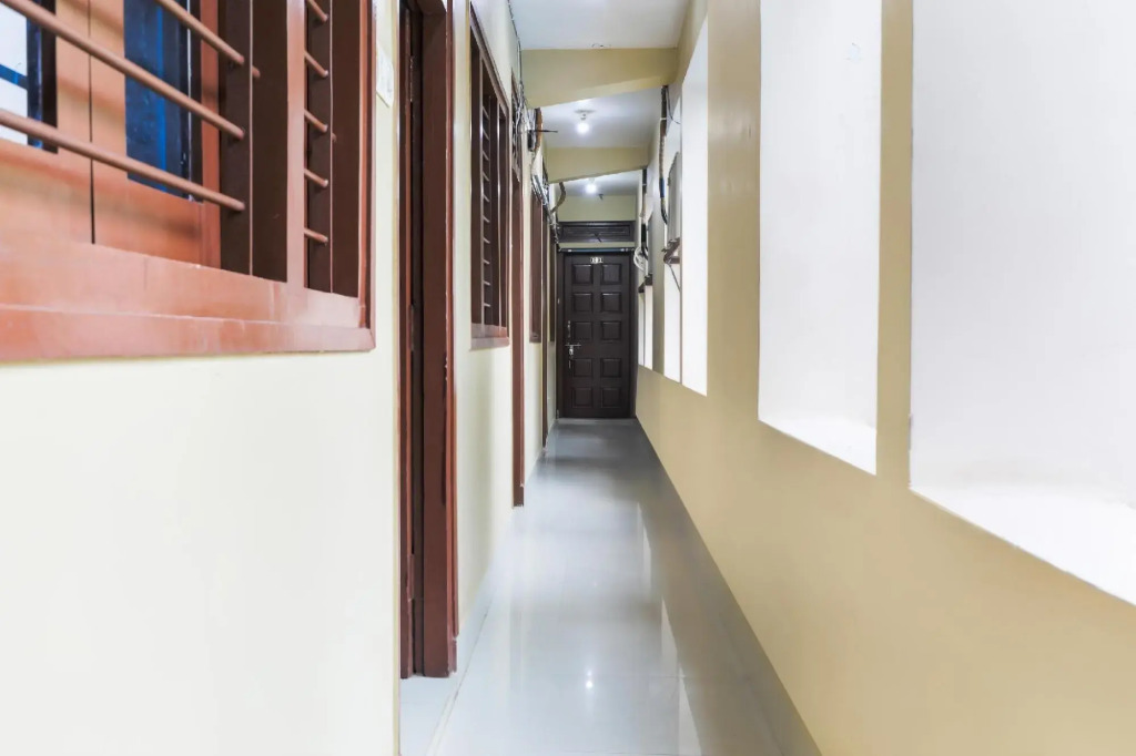 Hotel Girnar