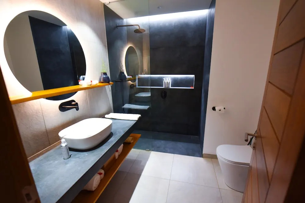 Le Petit Village Boutique Hotel & Spa
