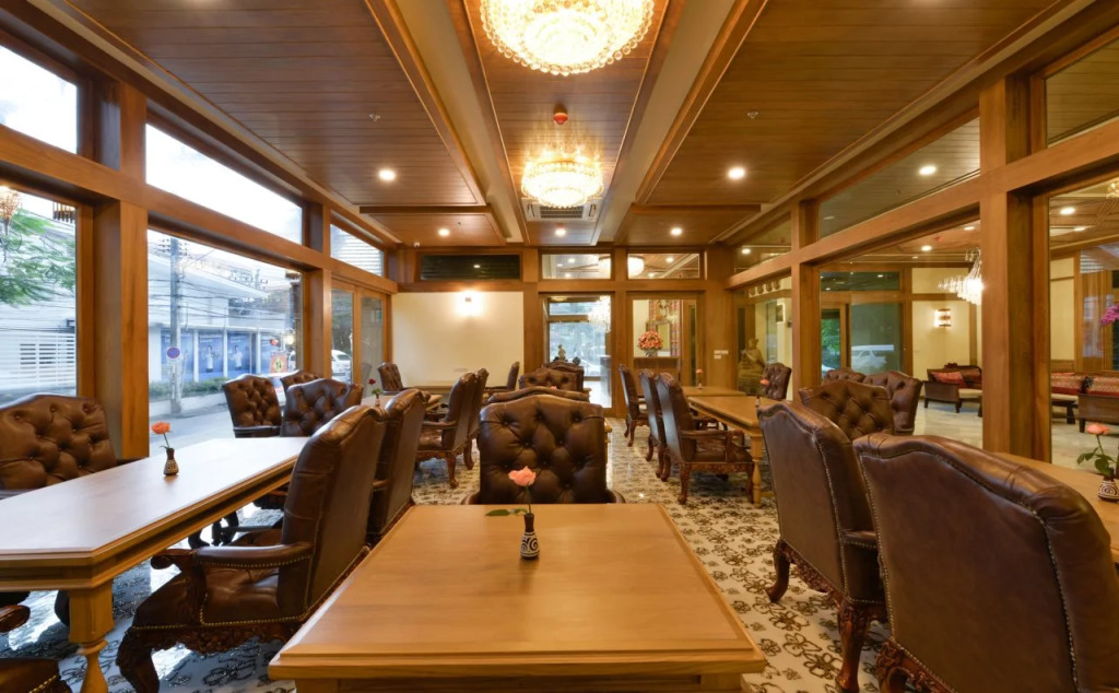 Peak Nimman Prestige Hotel
