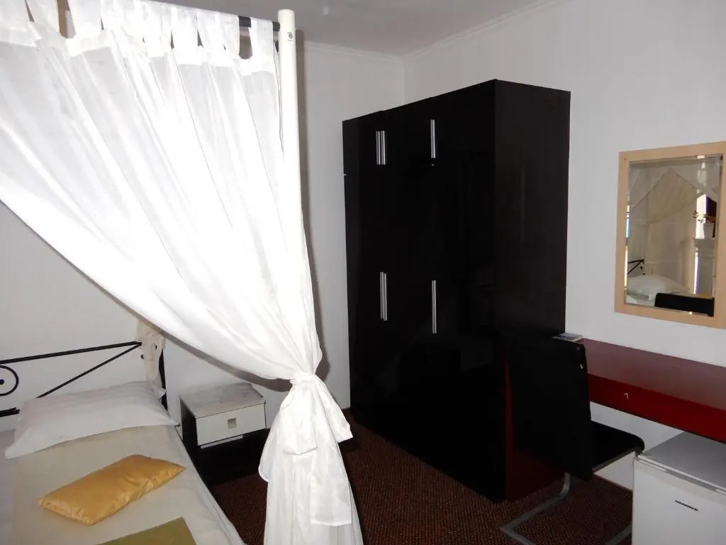 RHC Royal Hotel