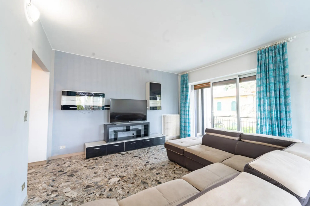 Large Apartment with Panoramic Terrace by Wonderful Italy