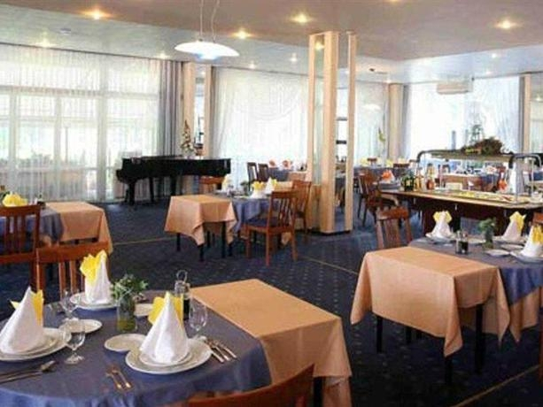 Hotel Lux