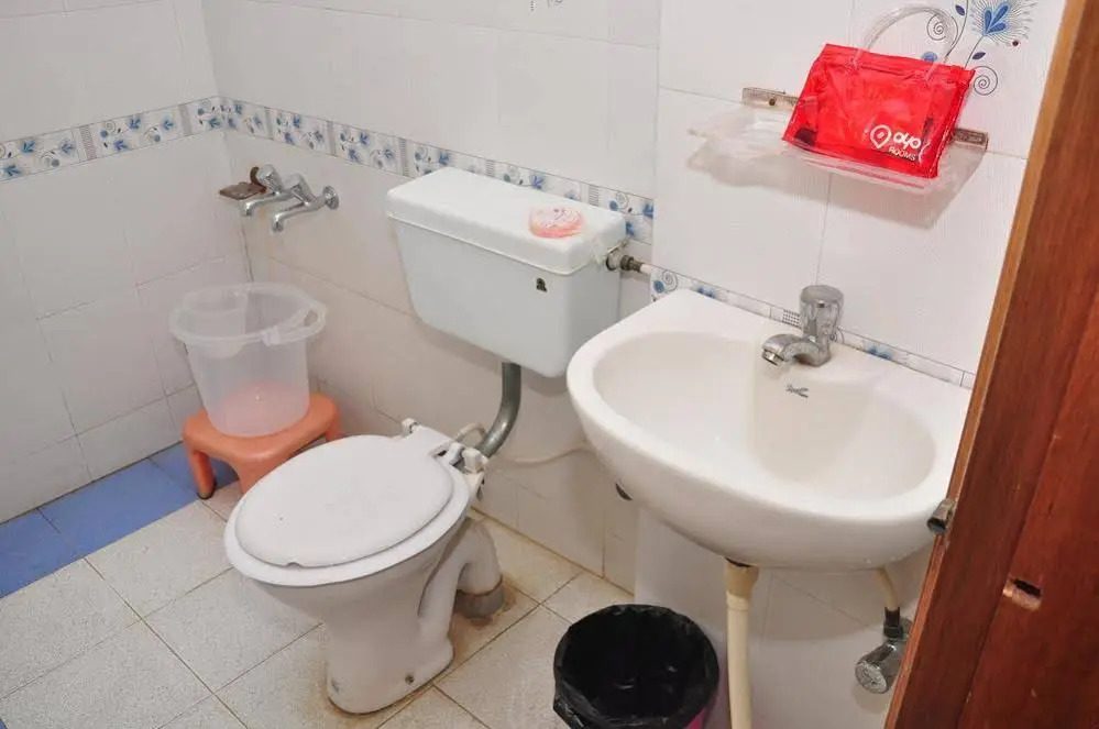 OYO Rooms Mahna Singh Road