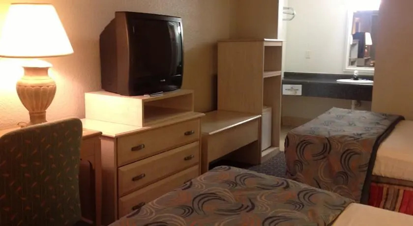 Days Inn Brookshire