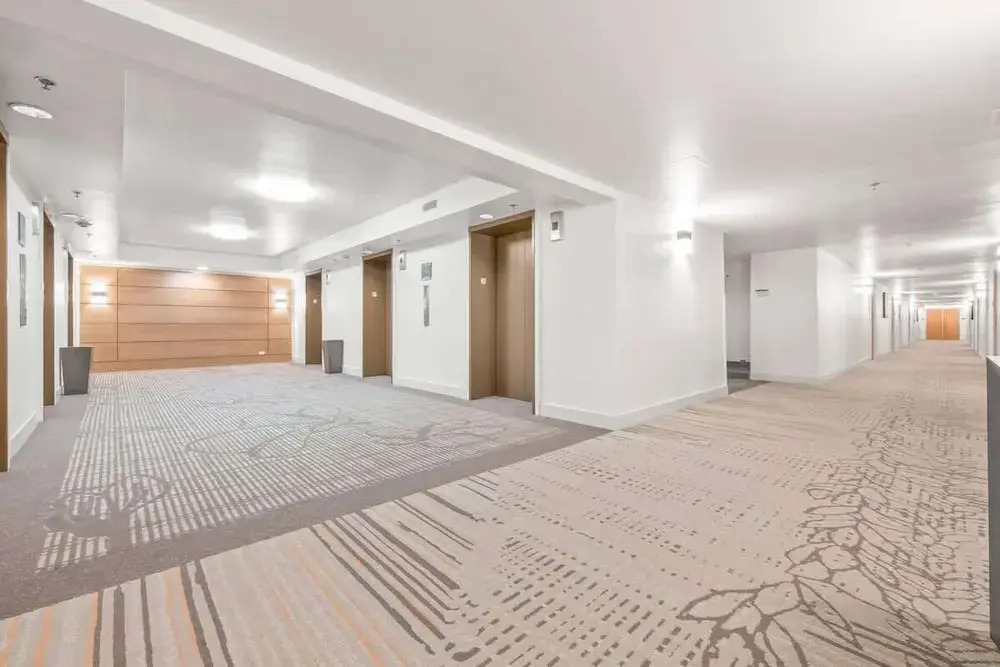 Top Floor Studio With Balcony & Views 3528