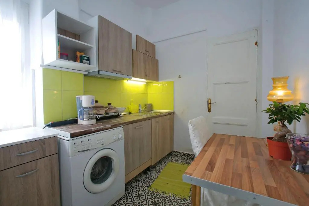 Vintage 1930's flat in the center of Thessaloniki