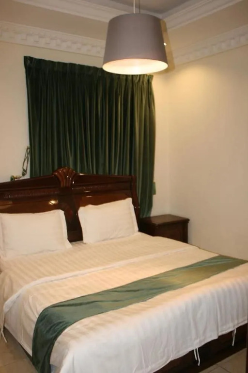 Thee Mar Hotel Apartments