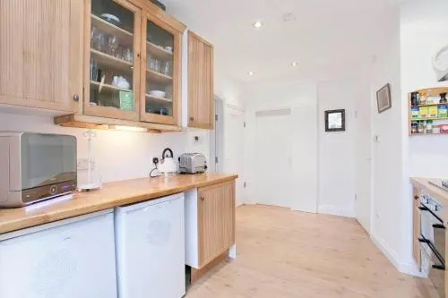 Edencourt Apartment