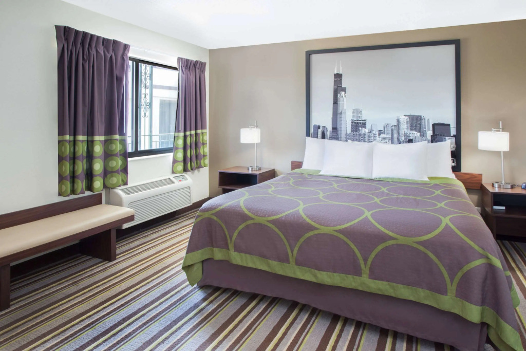 Super 8 by Wyndham Chicago/Rosemont/OHare/SE