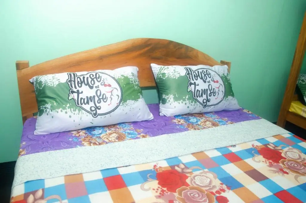 House of TamSe Laagans  Inn