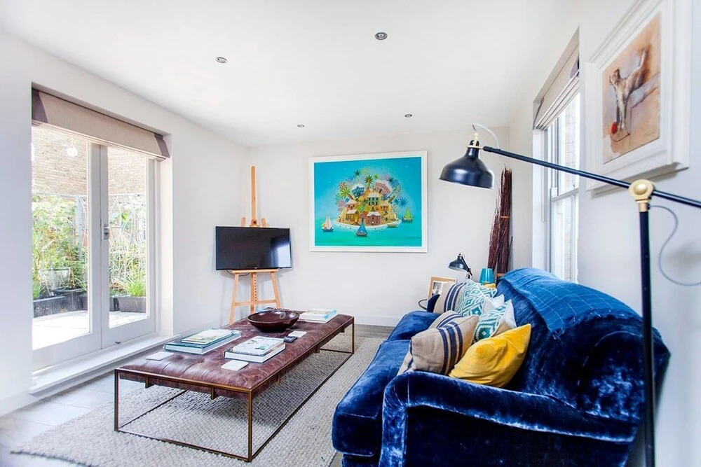 Quirky 2BR flat with terrace, near Shoreditch!
