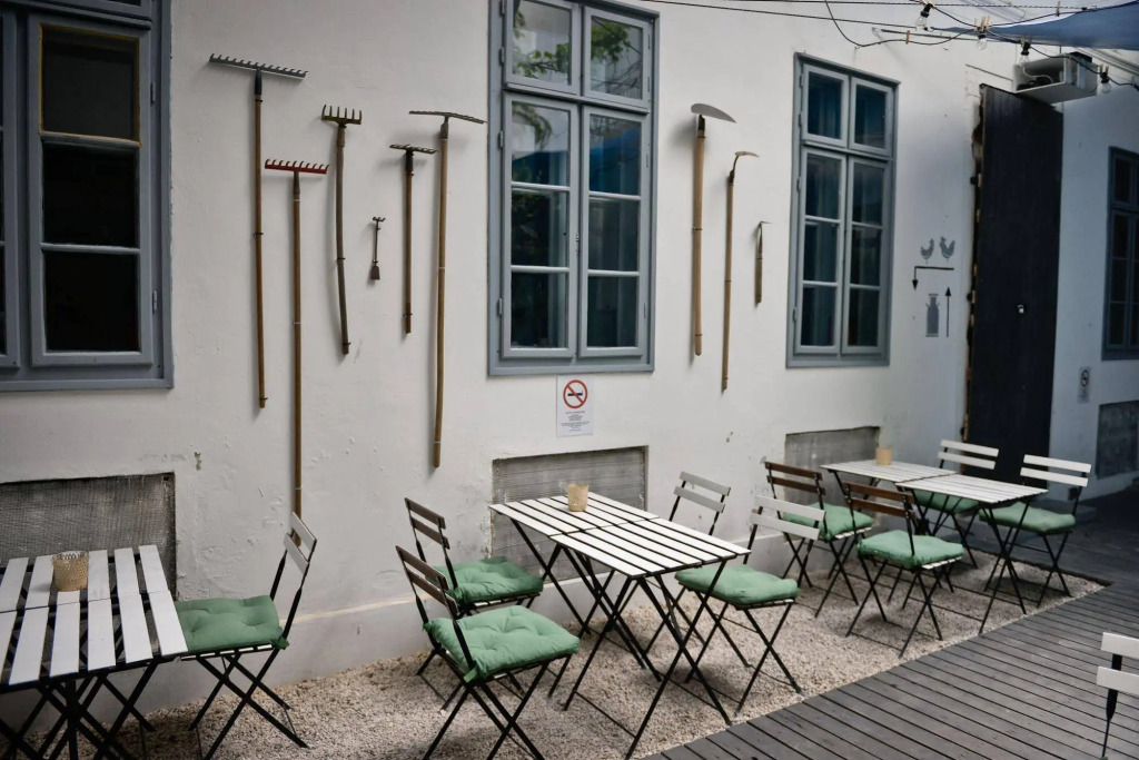 LOL Boutique Hostel City Center