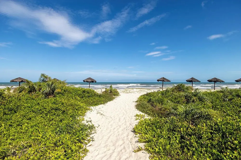 Apto P na Areia em Ilh us - Cond Praia da P Rola