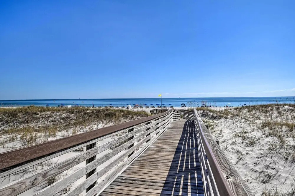'the Sand Dollar' Gulf Shores Gem w/ Ocean Views!