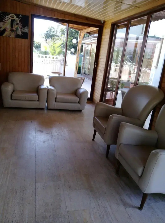 Dinara Apart Hotel