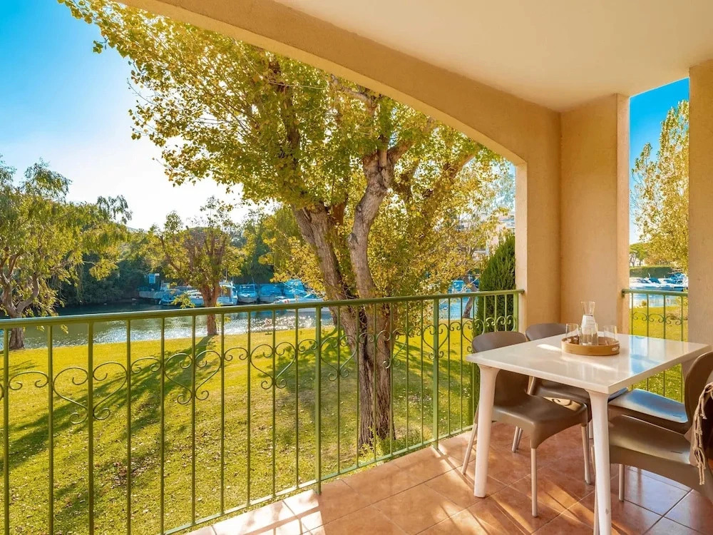 Lush Stay Near Cannes