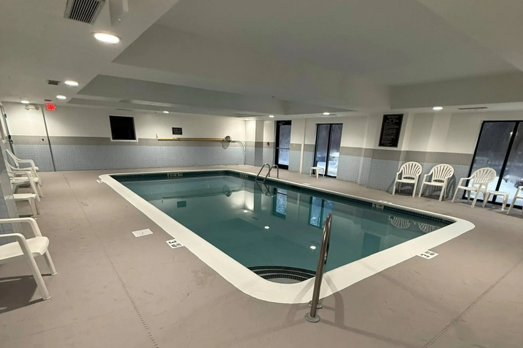 Sleep Inn & Suites Queensbury - Lake George