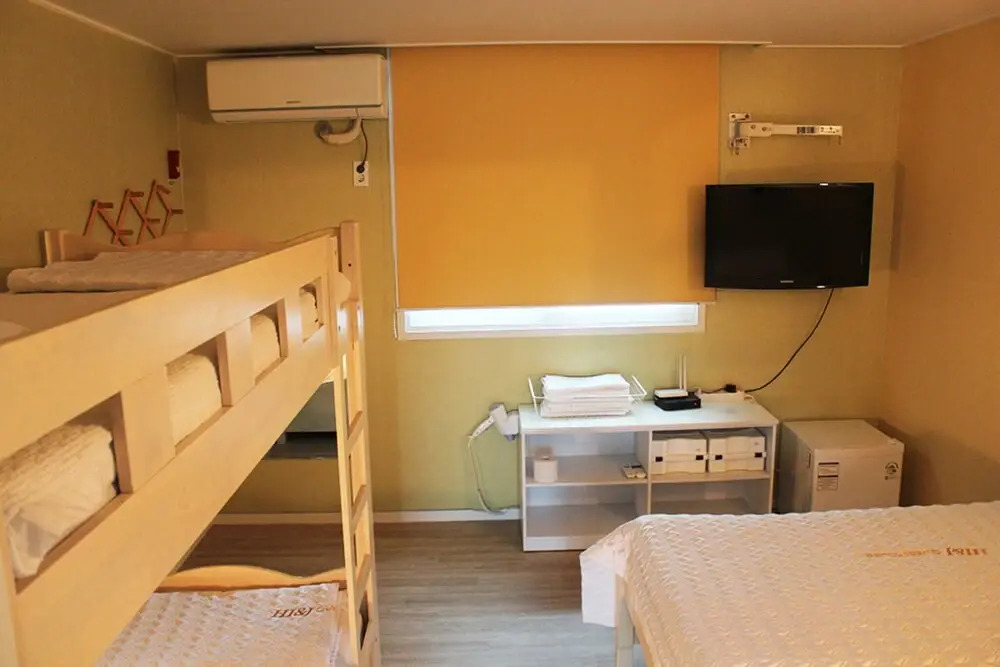 Yeosu Hi and J Guest House