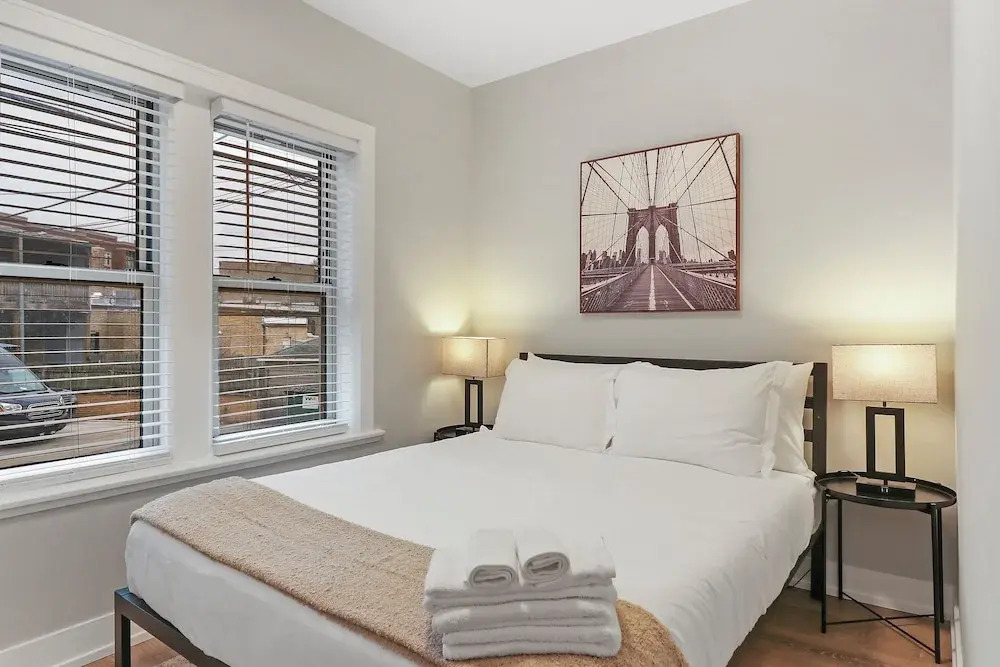 Cozy 2BR - Montrose 1A